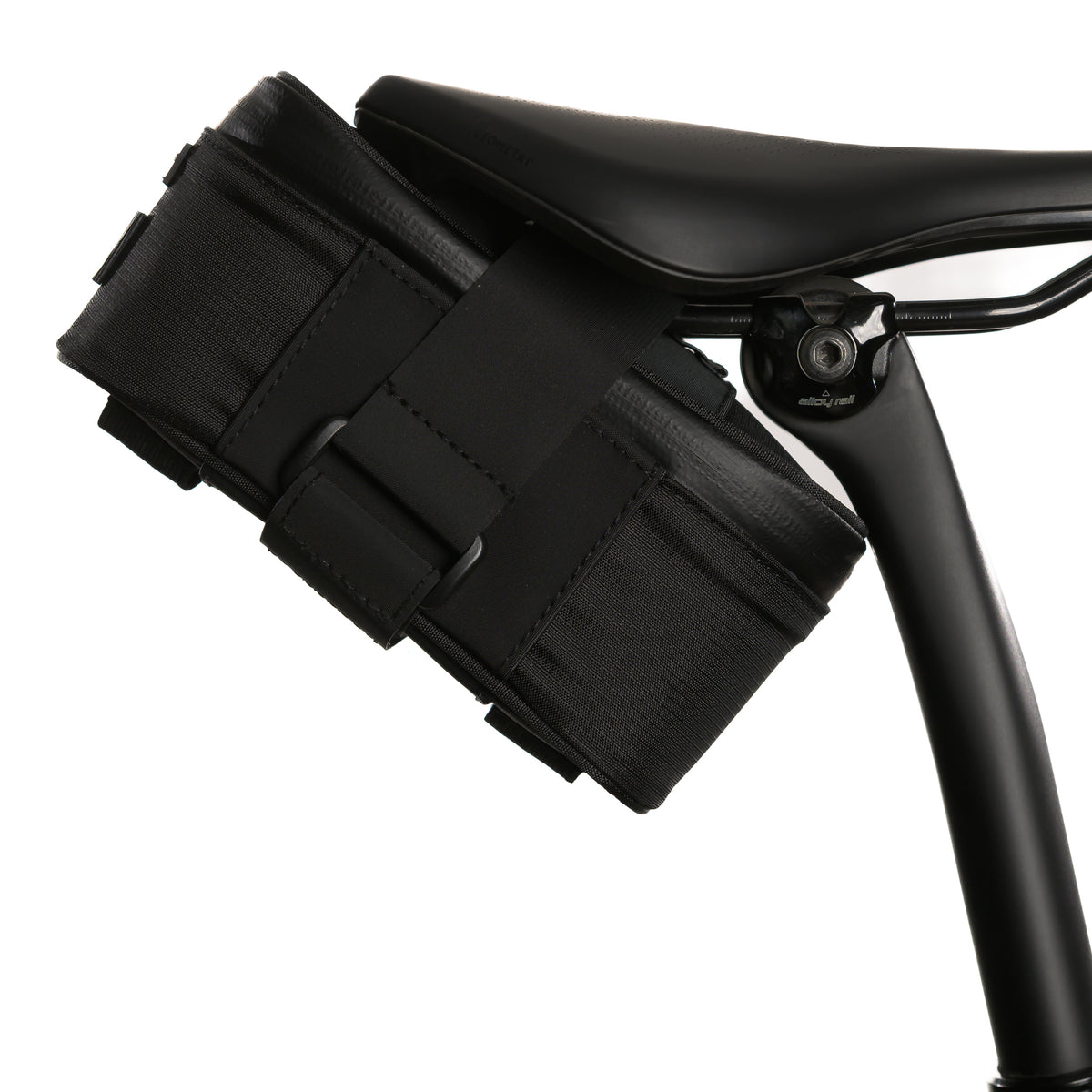 Signature XL Saddle Bag – ALMSTHRE